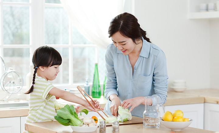 36面锦旗背后的仁心——记“广东好人”李真艮